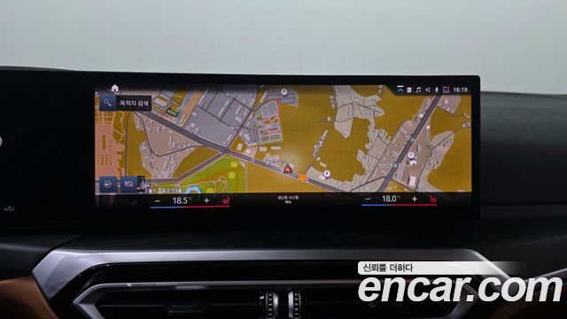 BMW 3-Series 2023 — photo 29