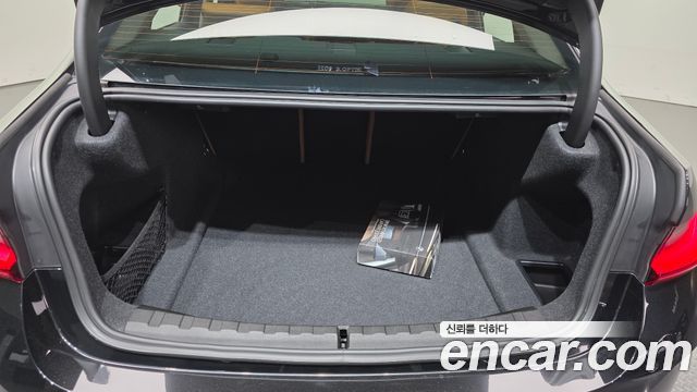 BMW 3-Series 2023 — photo 34