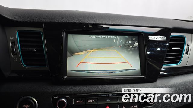 Kia Niro 2019 — photo 20
