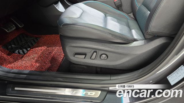 Kia Niro 2019 — photo 31