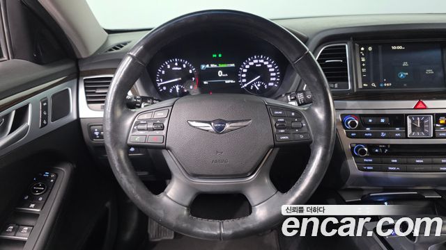 Genesis G80 2017 — photo 20