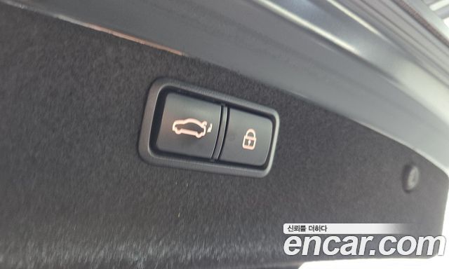 Genesis G80 2017 — photo 22