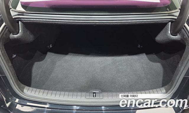 Genesis G80 2017 — photo 23
