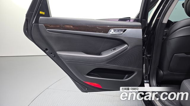 Genesis G80 2017 — photo 15