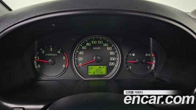 Hyundai Starex 2014 — photo 11