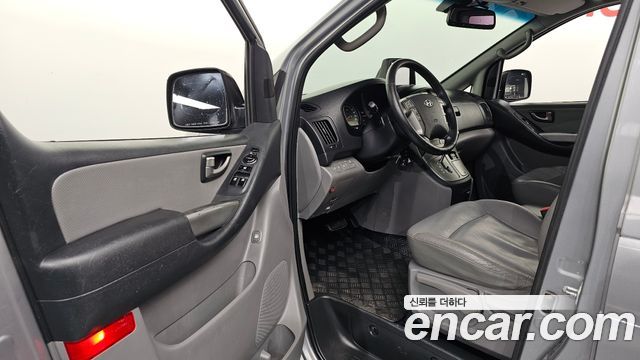 Hyundai Starex 2014 — photo 13