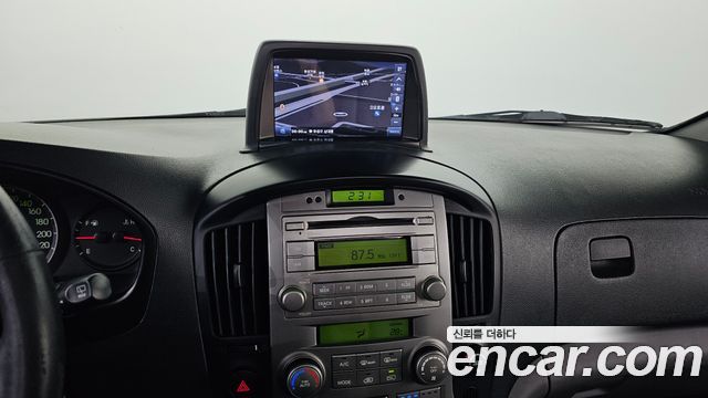 Hyundai Starex 2014 — photo 21