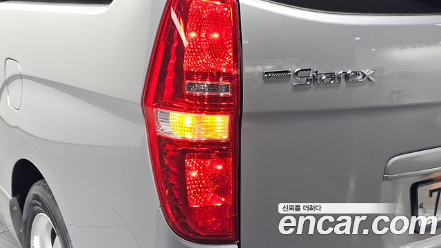 Hyundai Starex 2014 — photo 9