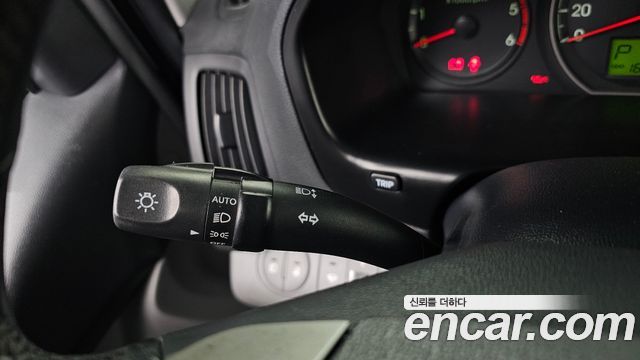 Hyundai Starex 2014 — photo 30