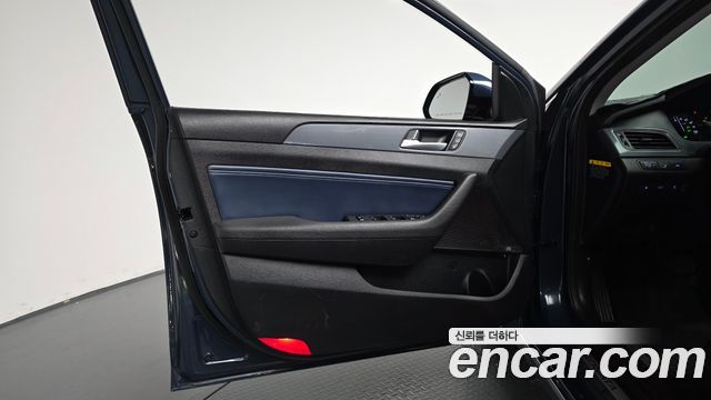 Hyundai Sonata 2016 — photo 14