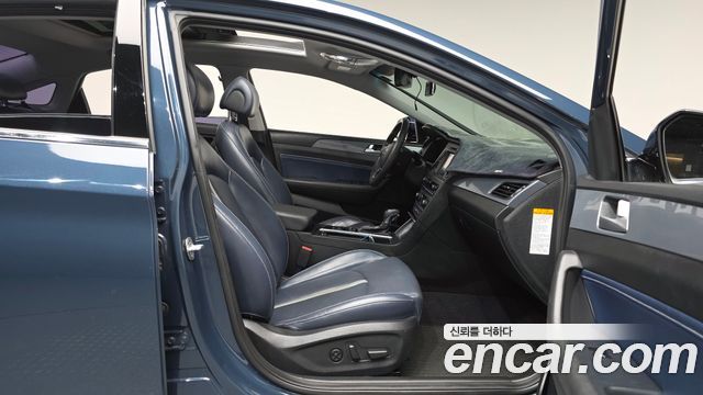 Hyundai Sonata 2016 — photo 16