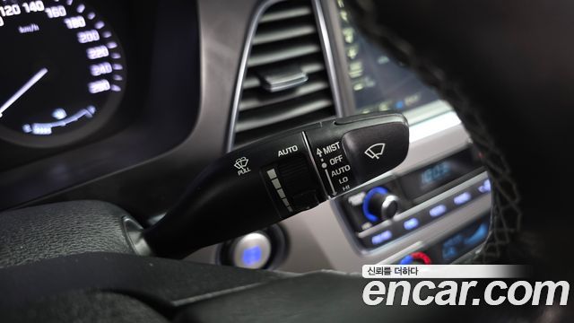 Hyundai Sonata 2016 — photo 38