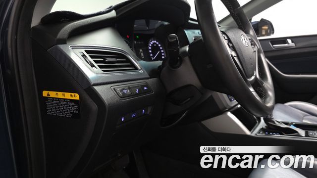 Hyundai Sonata 2016 — photo 39