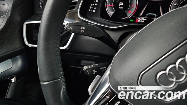 Audi A6 2021 — photo 22