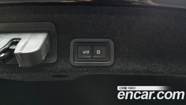 Audi A6 2021 — photo 23