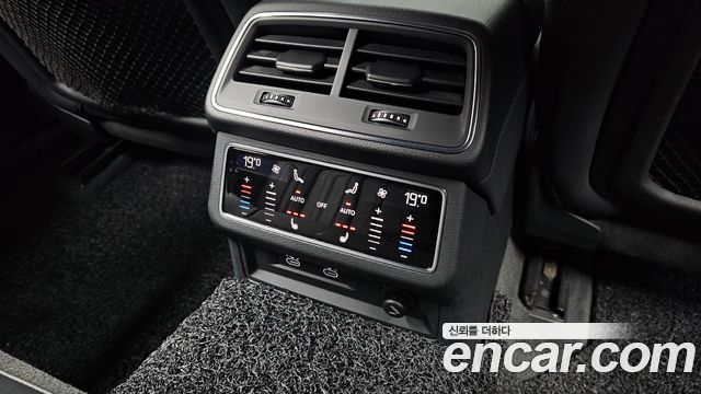 Audi A6 2021 — photo 31