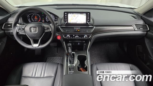 Honda Accord 2018 — photo 10