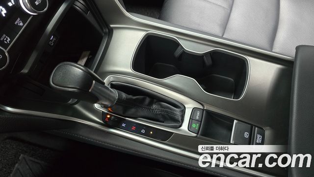 Honda Accord 2018 — photo 12
