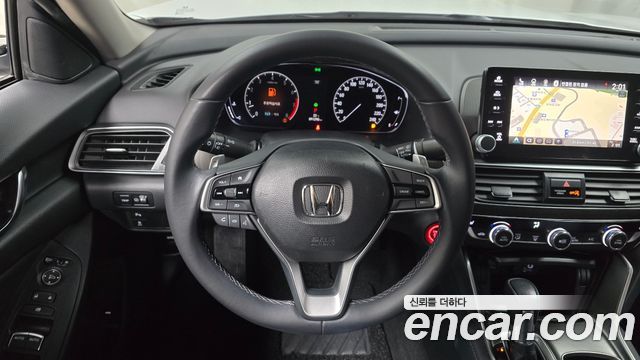 Honda Accord 2018 — photo 18