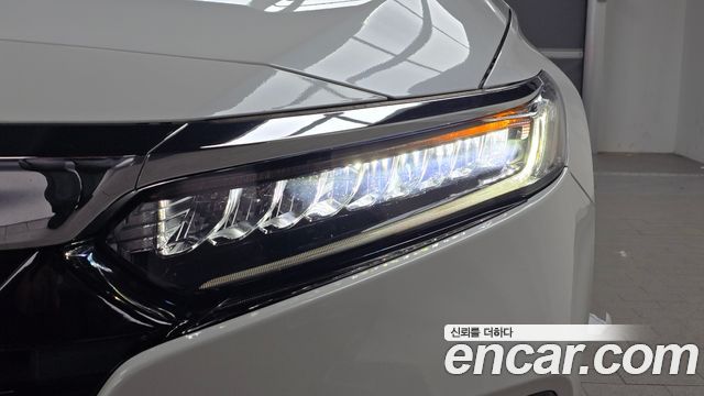 Honda Accord 2018 — photo 8