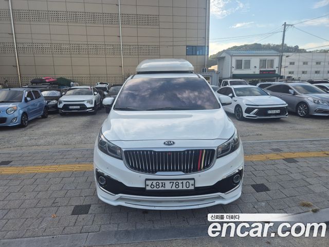 Kia Canival 2015 — photo 3