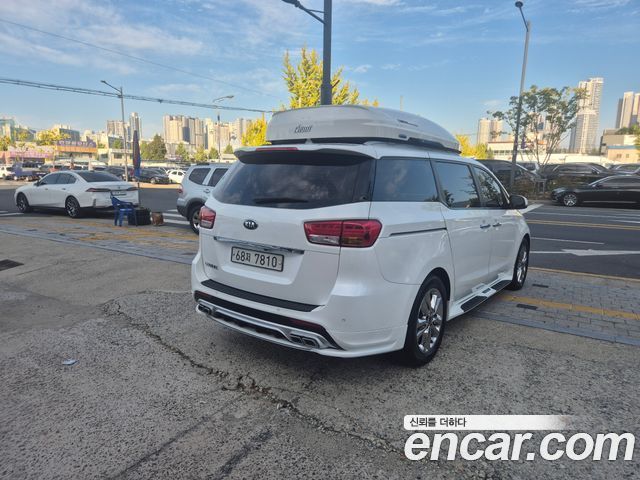Kia Canival 2015 — photo 5
