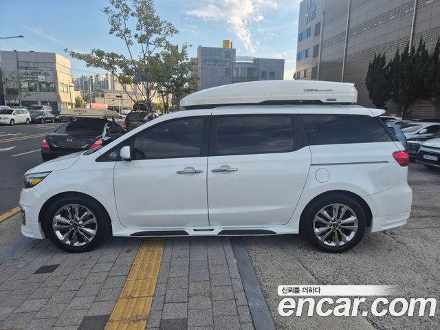 Kia Canival 2015 — photo 8
