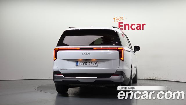 Kia Canival 2025 — photo 4