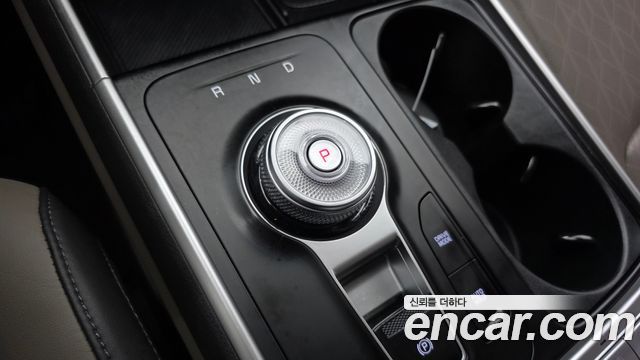 Kia Canival 2025 — photo 9