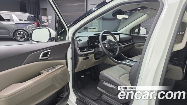 Kia Canival 2025 — photo 10