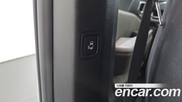 Kia Canival 2025 — photo 18