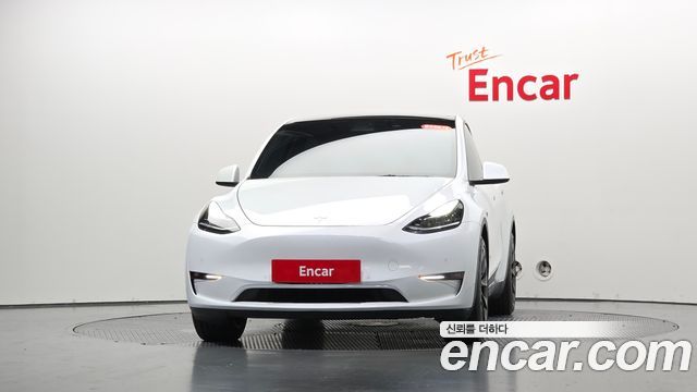 Tesla Model Y 2022 — photo 3