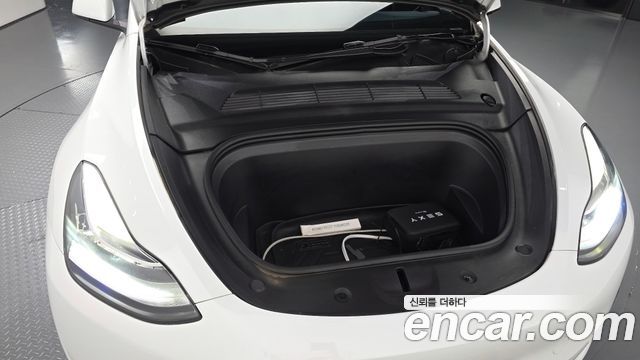 Tesla Model Y 2022 — photo 6