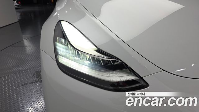 Tesla Model Y 2022 — photo 8