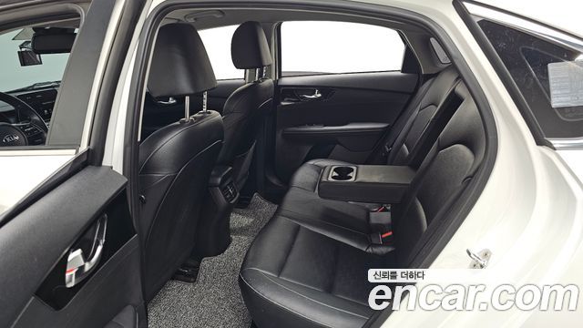 Kia K3 2021 — photo 16