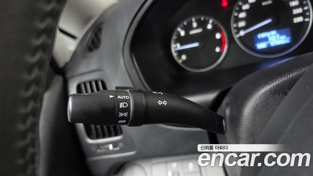 Hyundai Starex 2019 — photo 23