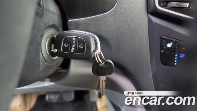 Hyundai Starex 2019 — photo 27