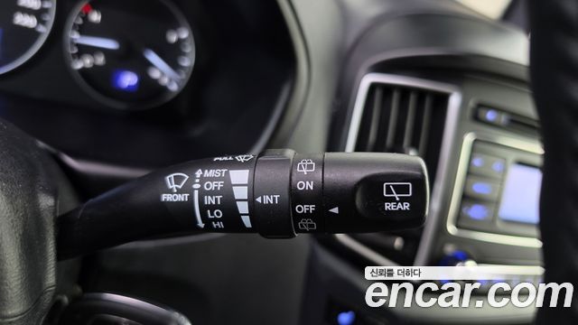 Hyundai Starex 2019 — photo 28