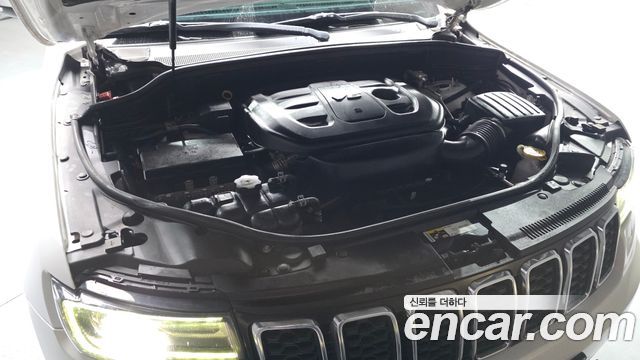 Jeep Cherokee 2017 — photo 6