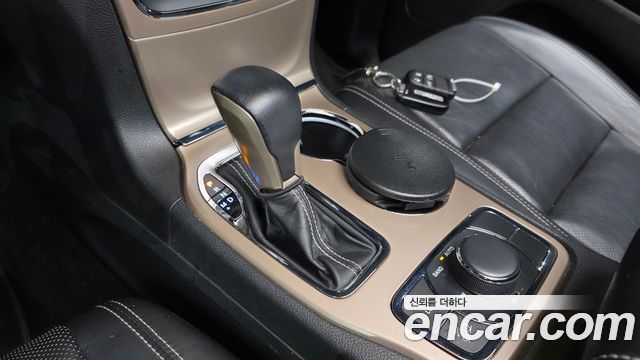 Jeep Cherokee 2017 — photo 9