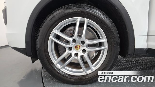 Porsche Cayenne 2017 — photo 5