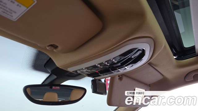 Porsche Cayenne 2017 — photo 20
