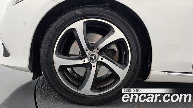 Mercedes-Benz E-Class 2020 — photo 5