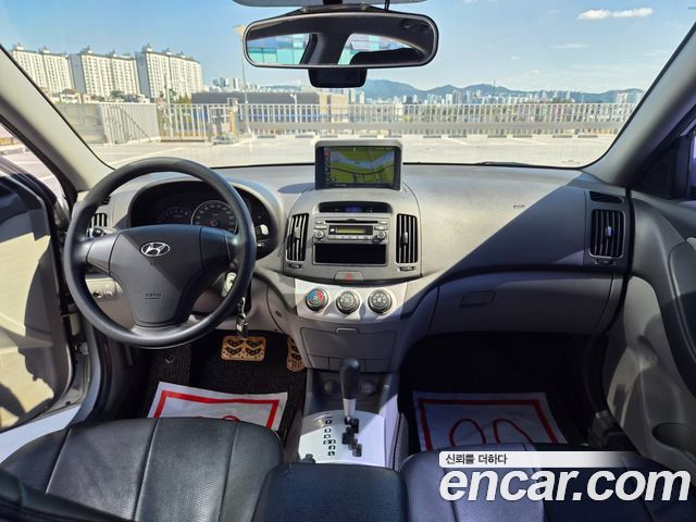Hyundai AVANTE 2009 — photo 9