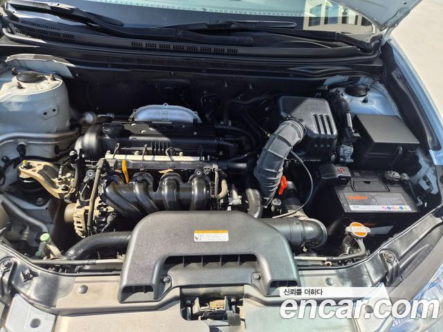 Hyundai AVANTE 2009 — photo 16