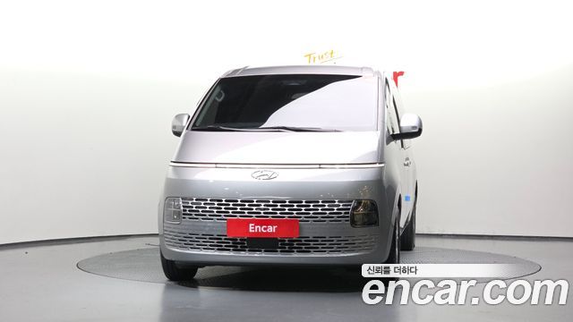 Hyundai Staria 2024 — photo 3