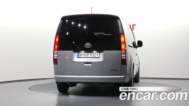 Hyundai Staria 2024 — photo 4