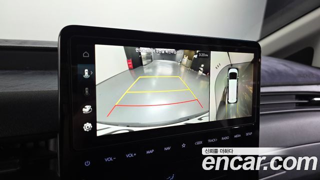 Hyundai Staria 2024 — photo 21