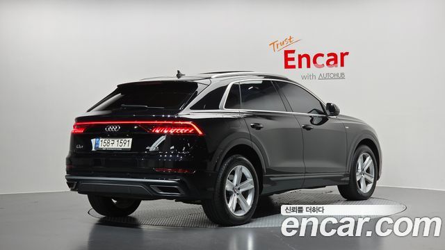 Audi Q8 2021 — photo 2