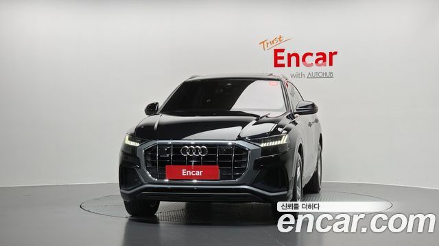 Audi Q8 2021 — photo 3
